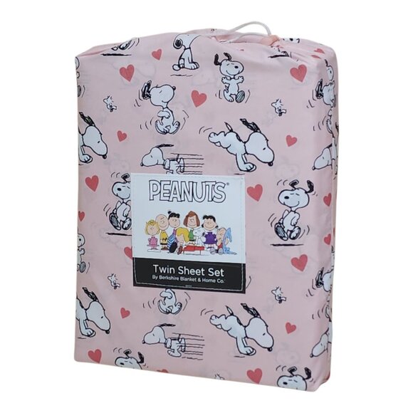 Peanuts Snoopy Twin Sheet Set By Berkshire Pink Hearts Polyester Valentines Day - Picture 2 of 8